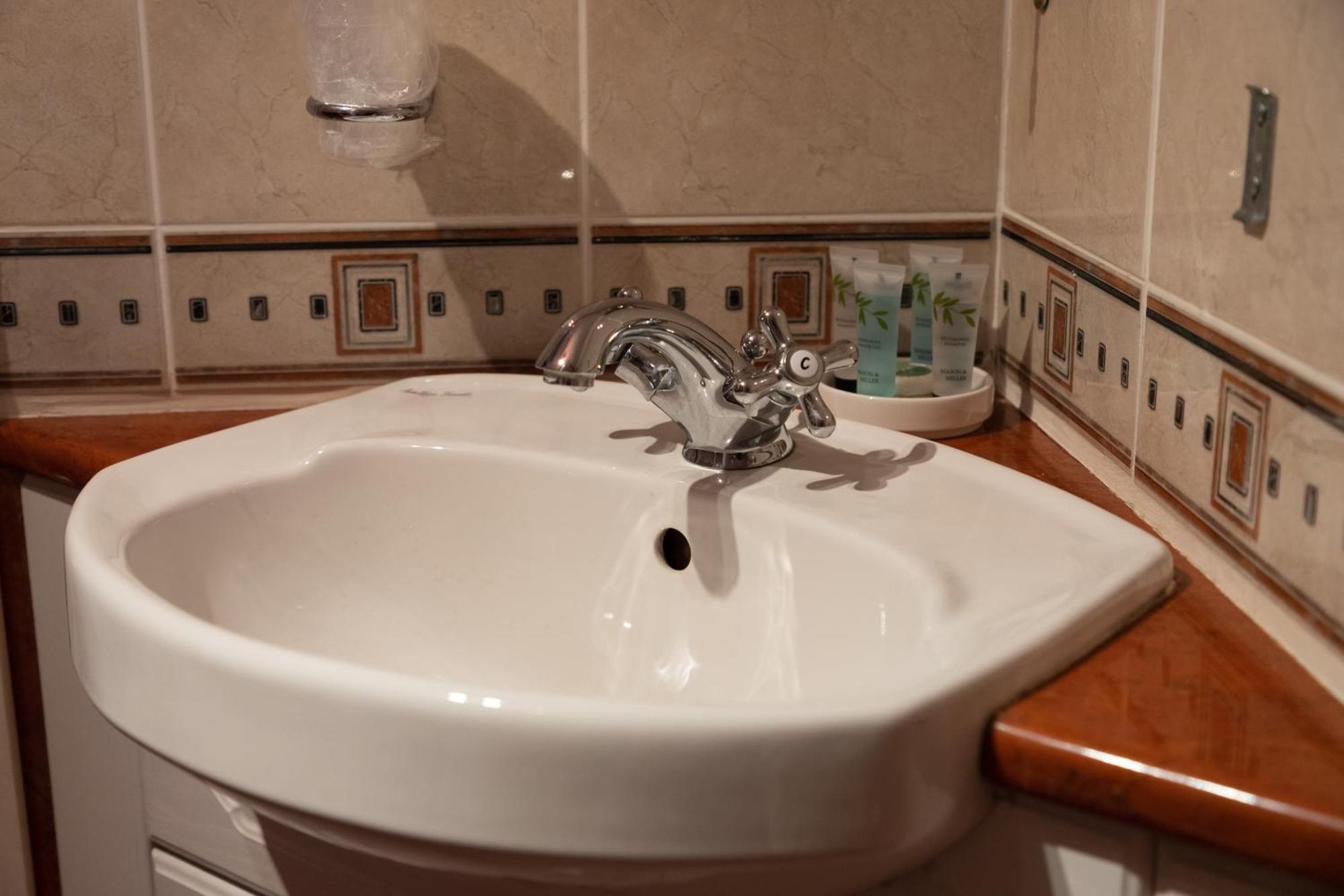 Porth Avallen Hotel 3*