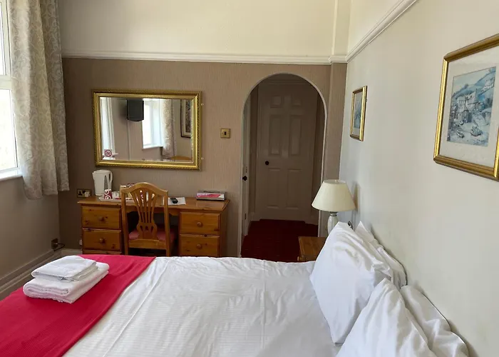 Porth Avallen Hotel