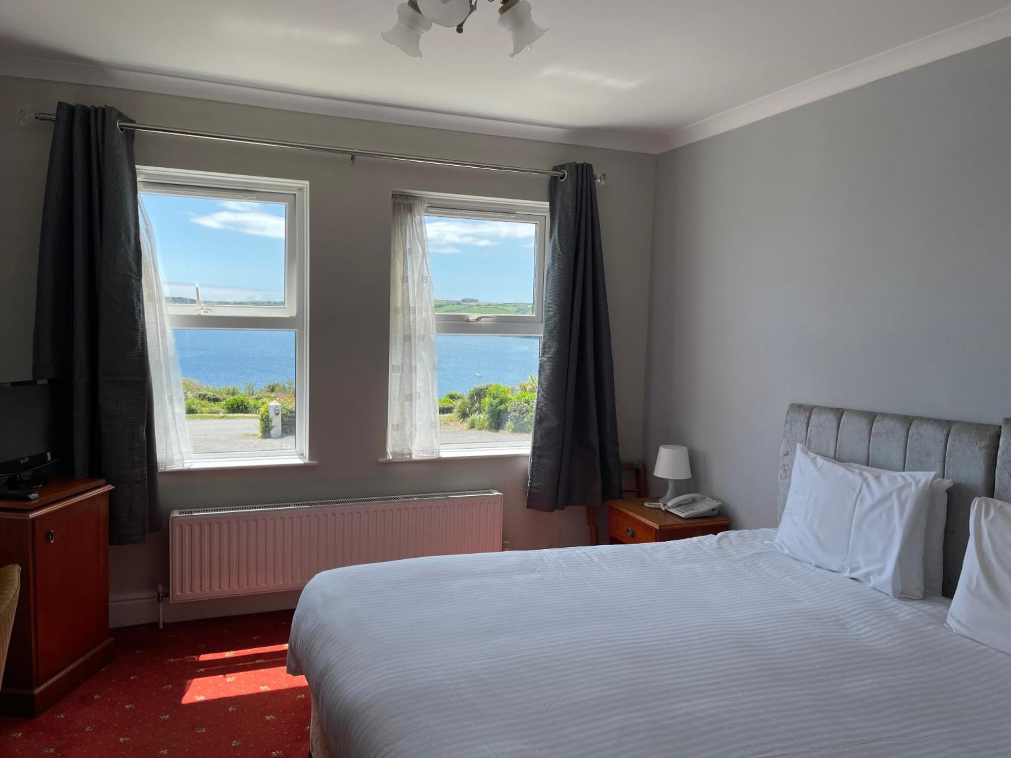 Porth Avallen 3* St Austell